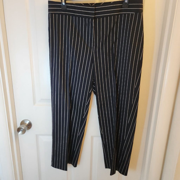 Oscar de la Renta Navy Blue Pinstripe Embroidered Floral Pantsuit Sz: 10 cotton - Picture 6 of 14